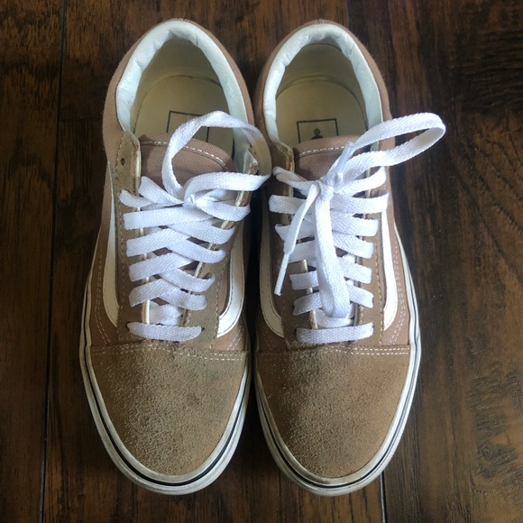 Vans - Picture 2 of 5